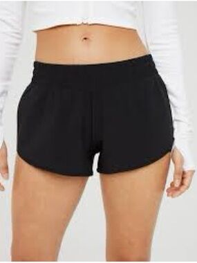 Offline by Aerie 2” Hot Stuff Short